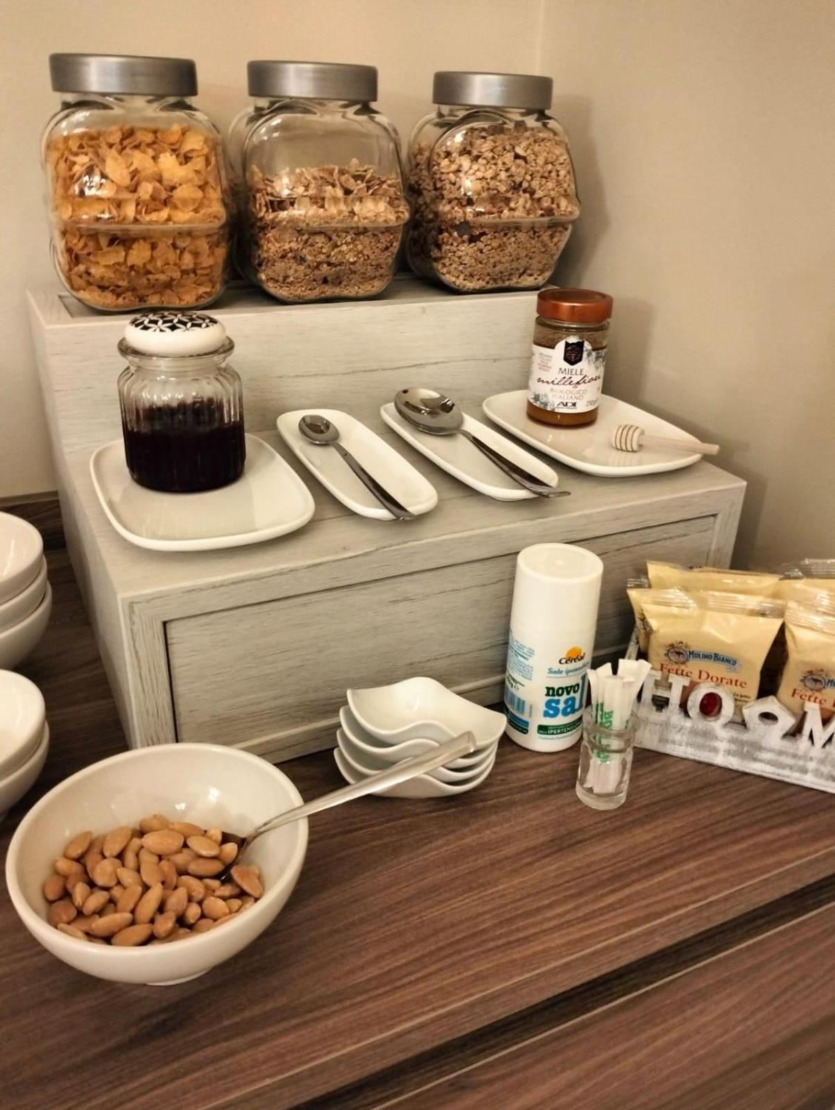 Antica Dimora Luxury Rooms Μπαρλέτα Εξωτερικό φωτογραφία